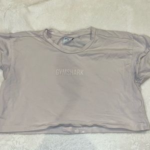 Gymshark - Camo Graphic Crop Tee